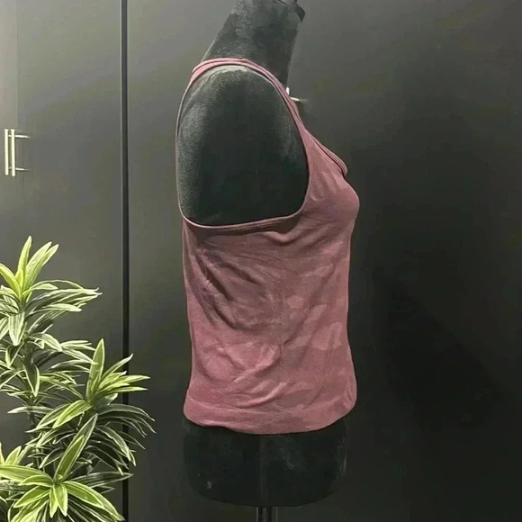 90° By Reflex Athletic scoop neck racerback crop tank top, winetasting combo - L - Picture 6 of 9